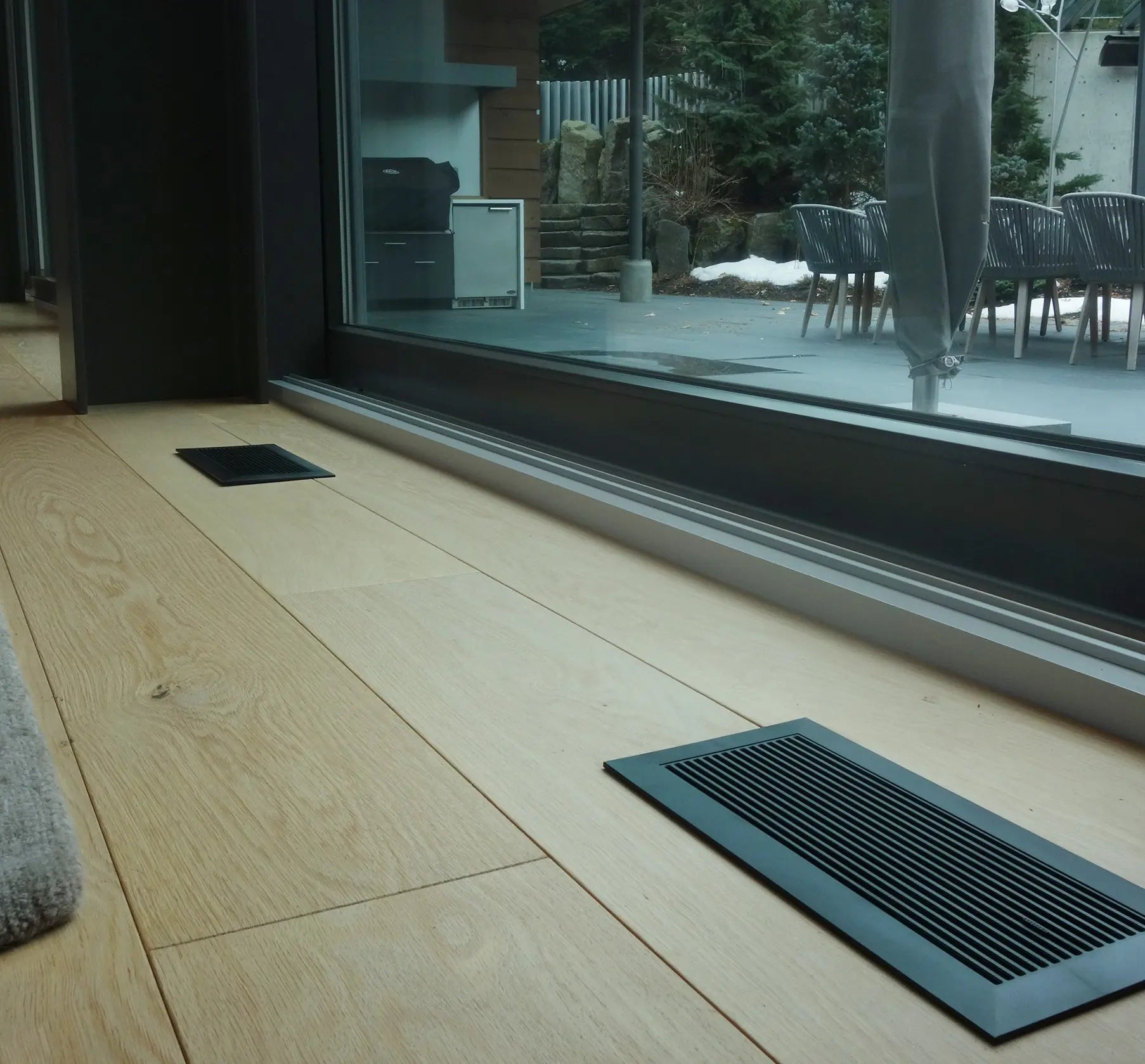 Aurora Vent (Black) Pronova Products